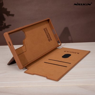 Nillkin Qin Prop Leather เคสหนัง ฝาพับ มีที่ปิดเลนส์ ขาตั้ง เก็บบัตรได้เยอะ รุ่น S24 Ultra ดำ/น้ำตาล
