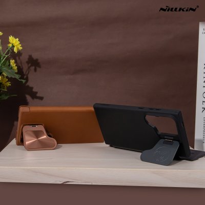 Nillkin Qin Prop Leather เคสหนัง ฝาพับ มีที่ปิดเลนส์ ขาตั้ง เก็บบัตรได้เยอะ รุ่น S24 Ultra ดำ/น้ำตาล