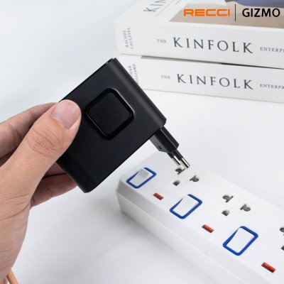 Recci หัวแปลงปลั๊กไฟ Universal PD 25W Retractable รุ่น RCG-P10