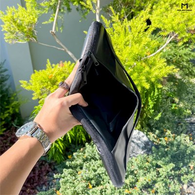 Gizmo x iCarer Family Shoulder Bag กระเป๋าโน้ตบุ๊ก 13/14 นิ้ว ลายลิขสิทธิ์แท้