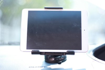 Gizmo ที่ตั้งมือถือ ที่วางโทรศัพท์ในรถ ที่ยึดมือถือ วางแท็บเล็ตได้ ติดคอนโซล/กระจก Car holder รุ่น GH-006