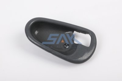 เบ้ามือเปิดอันใน MB E-CAR L