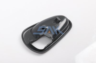 เบ้ามือเปิดอันใน MB E-CAR R