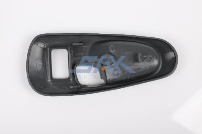 เบ้ามือเปิดอันใน MB STRADA R