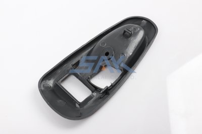 เบ้ามือเปิดอันใน MB STRADA R