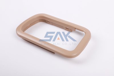 เบ้ามือเปิดอันใน NS ฟรอนเทียร น้ำตาล R