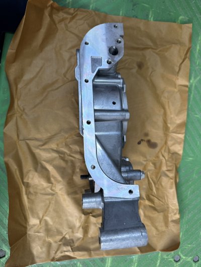 ฝาครอบสายพานราวลิ้น MB TRITON-2500,4D56 8V SAK