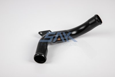 แป๊บต่อท่อยางหม้อน้ำ MB FN527 กลาง SAK