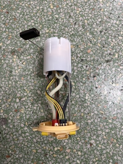 ลูกลอย + ปั้มติ๊ก NS NAVARANP300 แท้