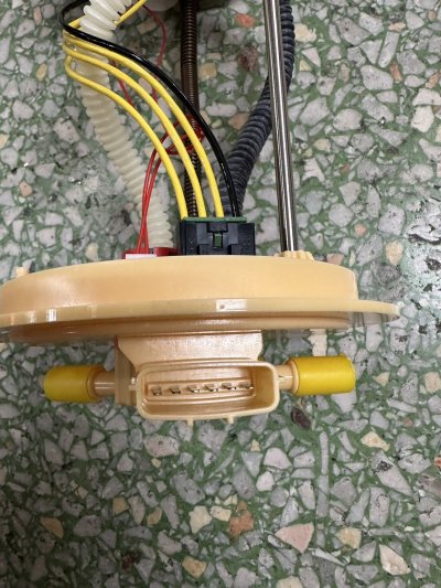 ลูกลอย + ปั้มติ๊ก NS NAVARANP300 แท้