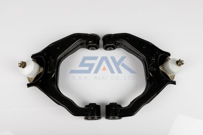 ปีกนกบน MB ไทตัน-4WD +ลูกหมาก R SAK