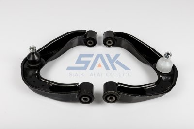 ปีกนกบน NS NAVARA5-6เกียร +ลูกหมาก R SAK