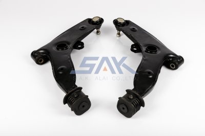 ปีกนกล่าง MB CK2 R SAK