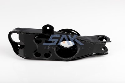 ปีกนกล่าง MB STRADA R SAK