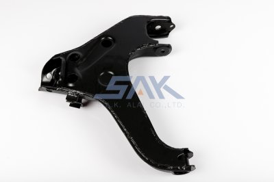 ปีกนกล่าง MB STRADA-4WD L