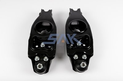 ปีกนกล่าง MB ไทตัน +ลูกหมาก R SAK