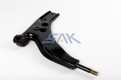 ปีกนกล่าง MD 323, ซีดาน +บูช L