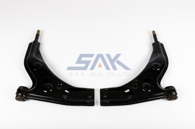 ปีกนกล่าง MD 323, ซีดาน +บูช R