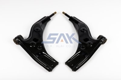 ปีกนกล่าง MD 323, ซีดาน +บูช R