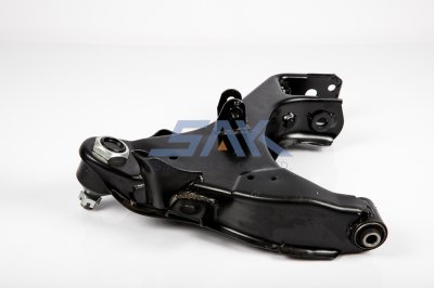 ปีกนกล่าง NS FRONTIER-4WD +ลูกหมาก R SAK