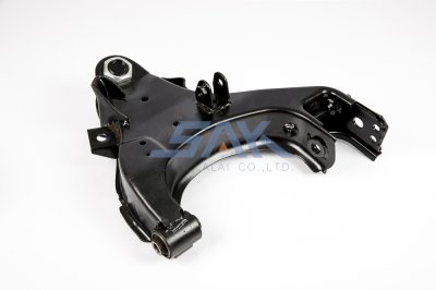 ปีกนกล่าง NS FRONTIER-4WD +ลูกหมาก R SAK