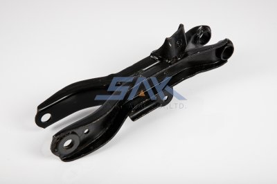 ปีกนกล่าง NS 620 L