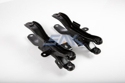 ปีกนกล่าง NS 620 R