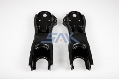 ปีกนกล่าง NS 720 R