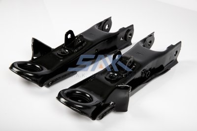 ปีกนกล่าง NS BIGM R SAK