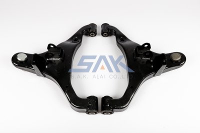 ปีกนกล่าง NS NAVARA-5เกียร +ลูกหมาก R