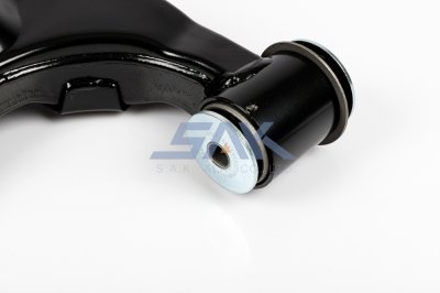 ปีกนกล่าง TT VIGO-4WD +ลูกหมาก L SAK