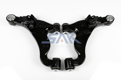 ปีกนกล่าง TT VIGO, REVO +ลูกหมาก R SAK