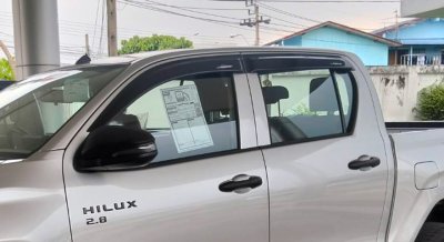 1 กันสาด Toyota Hilux Travo ปี 2026