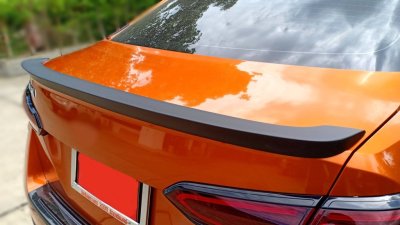 10 Rear Spoiler (Duck Tail)