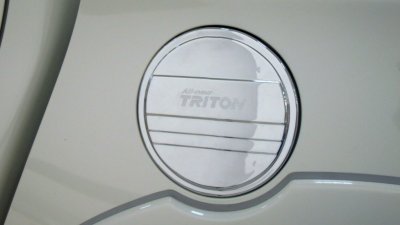 9 Tank Cover (Double Cab) chrome