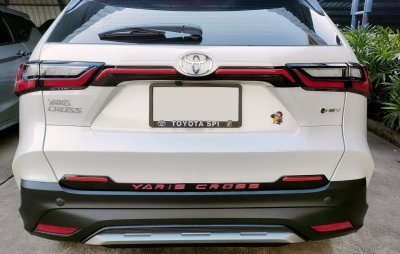 7 TOYOTA YARIS CROSS (YEAR 2023) คิ้วฝากระโปรงท้าย