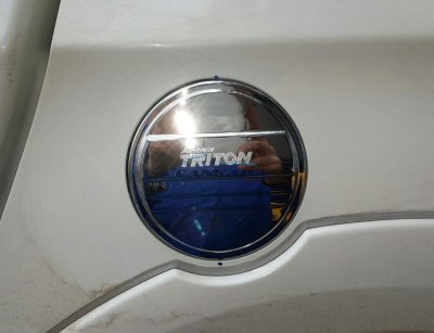 9 Tank Cover (Double Cab) chrome