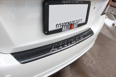 10 กันรอยท้าย