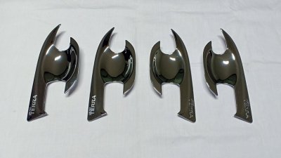 9 ถาดรองมือเปิดประตู