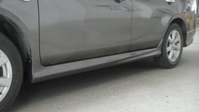 8 สเกิร์ตรอบคัน (V 2)