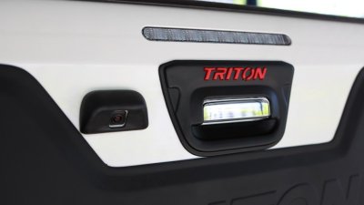 11 Tail Gate Cover (V 2) + Camera Cove