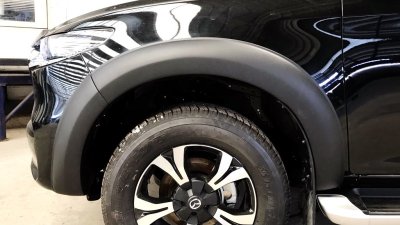 13 คิ้วล้อ (V 1)