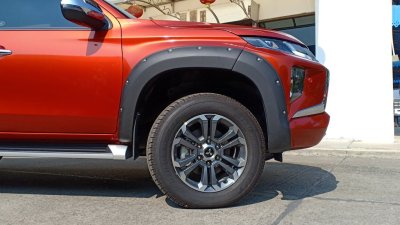 15 Front Fender Flares (V 3) 4dr