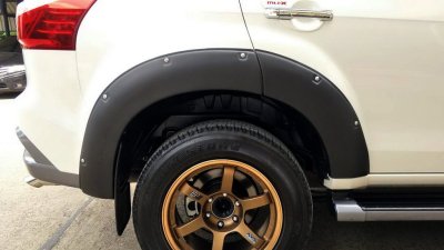 13 Front Fender Flares (V 2) with Nuts