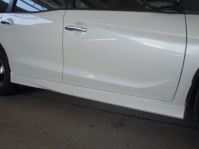 12 เสกิร์ตรอบคัน (V 1)