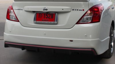 10 สเกิร์ตรอบคัน (ปี 2014) ทรง Nismo