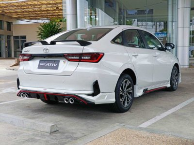 16 SKIRT (รอบคัน) YARIS ATIV (4 DOOR) 2022 (4 ชิ้น) ทรง ARTIMO V.3 พร้อมท่อหลอก