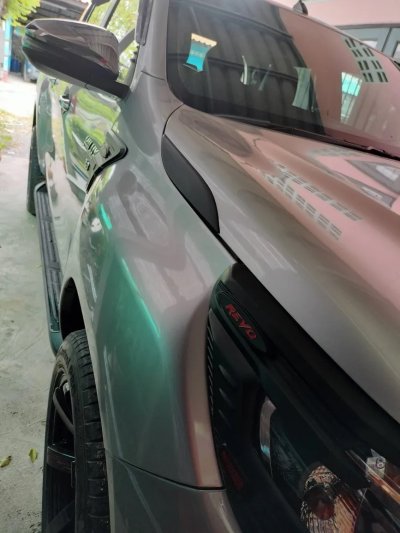 18 คิ้วตกแต่งฝากระโปรงหน้า