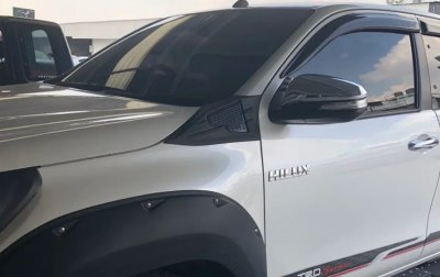 19 ชุดเสริมแก้มข้าง