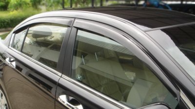 1 กันสาดข้างประตู